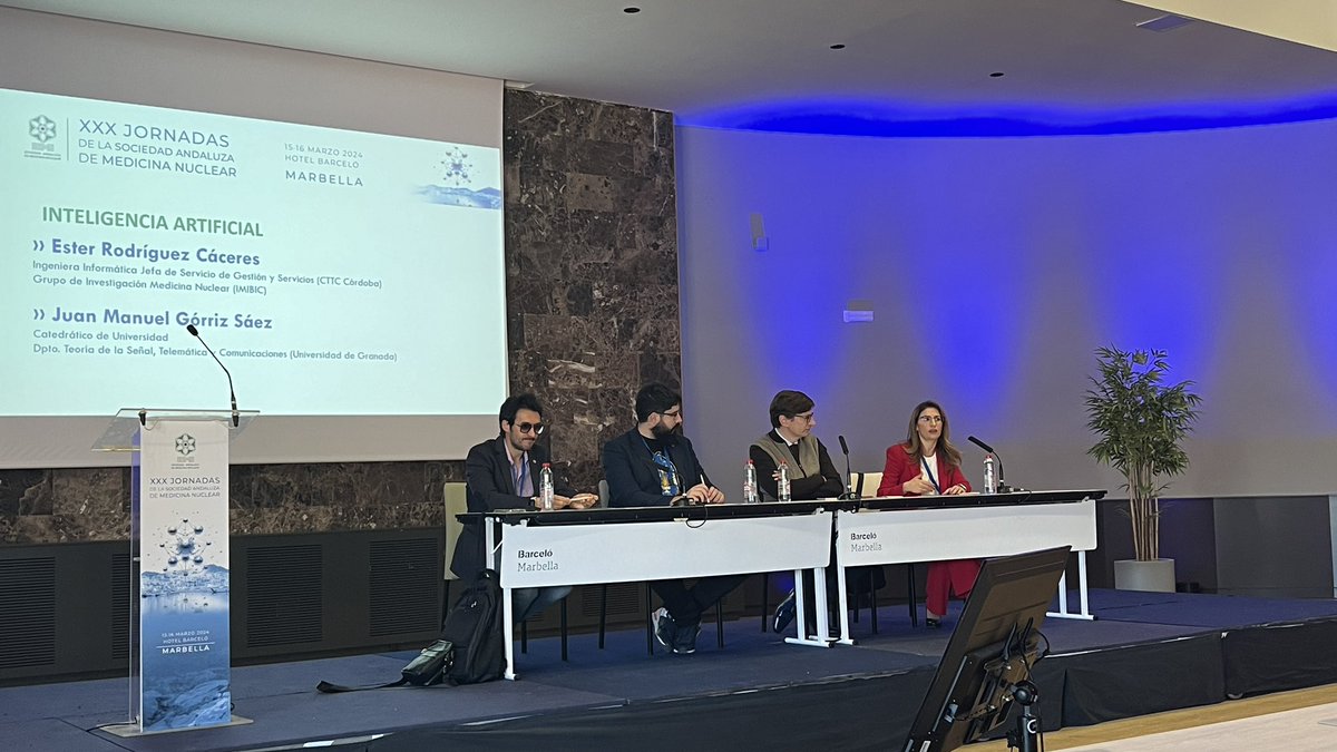 Y la mesa redonda.
#xxxjornadassamn