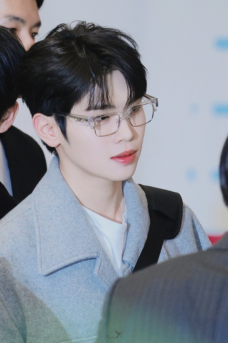 240312 김태래 보고싶네
#김태래 #KIMTAERAE #TAERAE #キムテレ #ZB1  #ZEROBASEONE #제로베이스원 #제베원