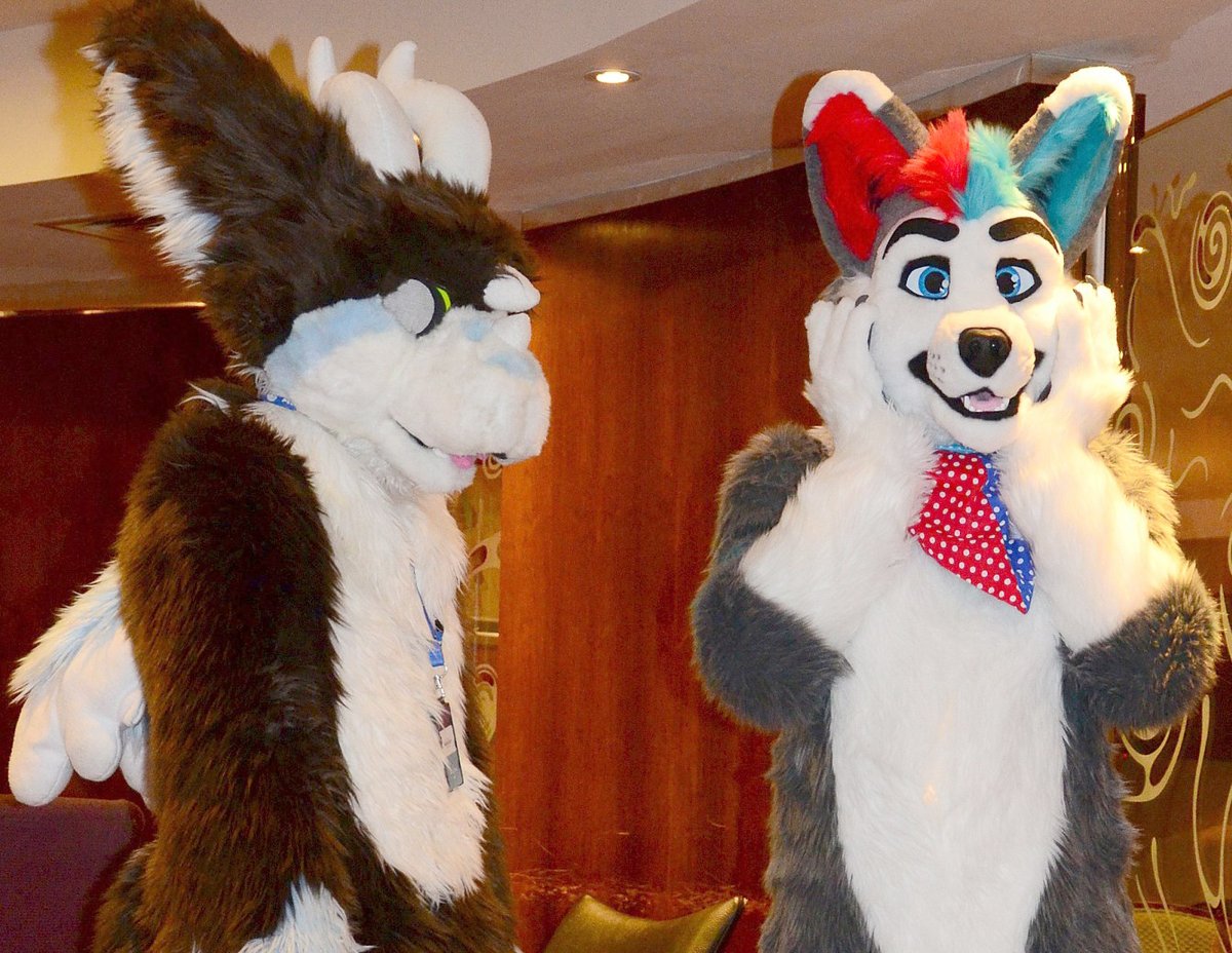 Wulfsy Wulf (v. cheeky!) + Bluey G (v. cute!) tweet media