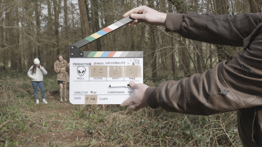 Last day filmed on #horror #feature 'Good Neighbours' with @LynneARodgers #KKW #ParamPatel <a href="/Hayleybellamy11/">Hayley_bellamy</a> <a href="/KayleyRainton/">Kayley Rainton</a> @rohanvt <a href="/LanglandsJamie1/">Jamie Langlands</a> <a href="/CerysBT/">Cerys Burns-Toms</a> <a href="/RA_Dunford/">RA Dunford</a>