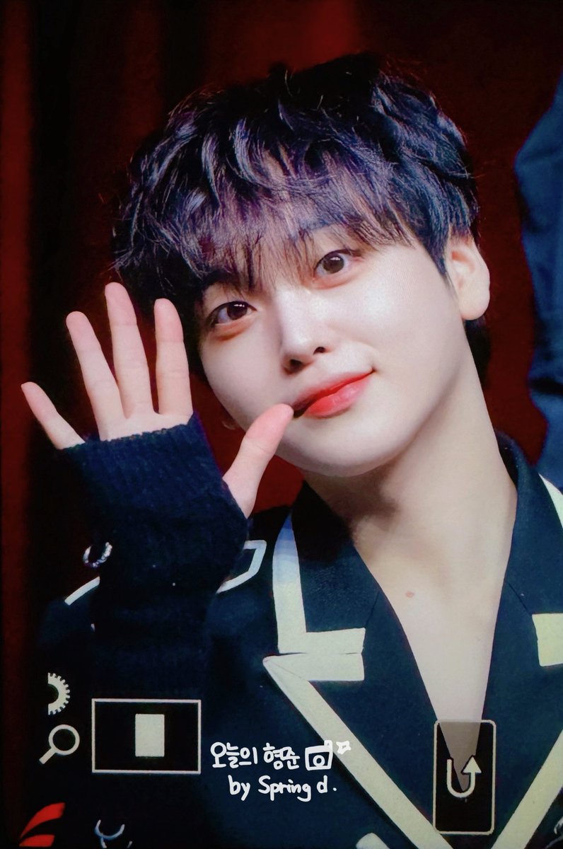 😍😍😍😍

240316 팬사인회
#형준 #크래비티 #HYEONGJUN #CRAVITY