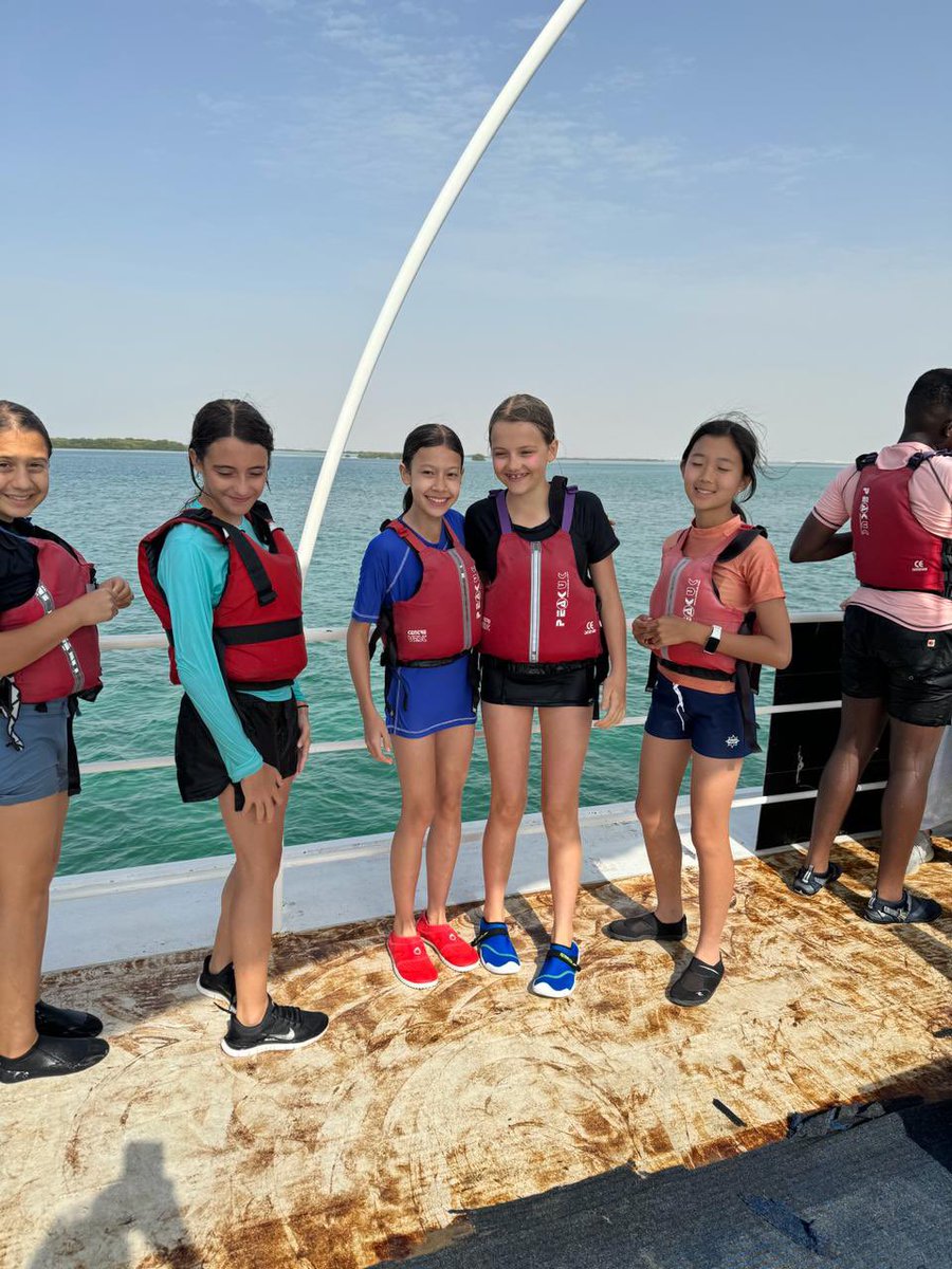 DC Lower School tweet media