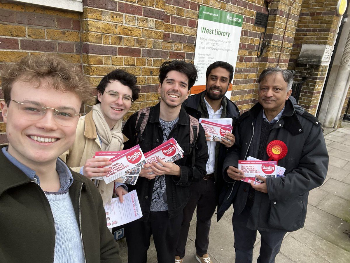 Out door knocking in Barnsbury for @SadiqKhan and @Semakaleng this morning! 🌹