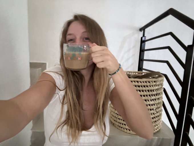 First morning in the new house 🥹☕️ https://t.co/4P1Bz4AVyy