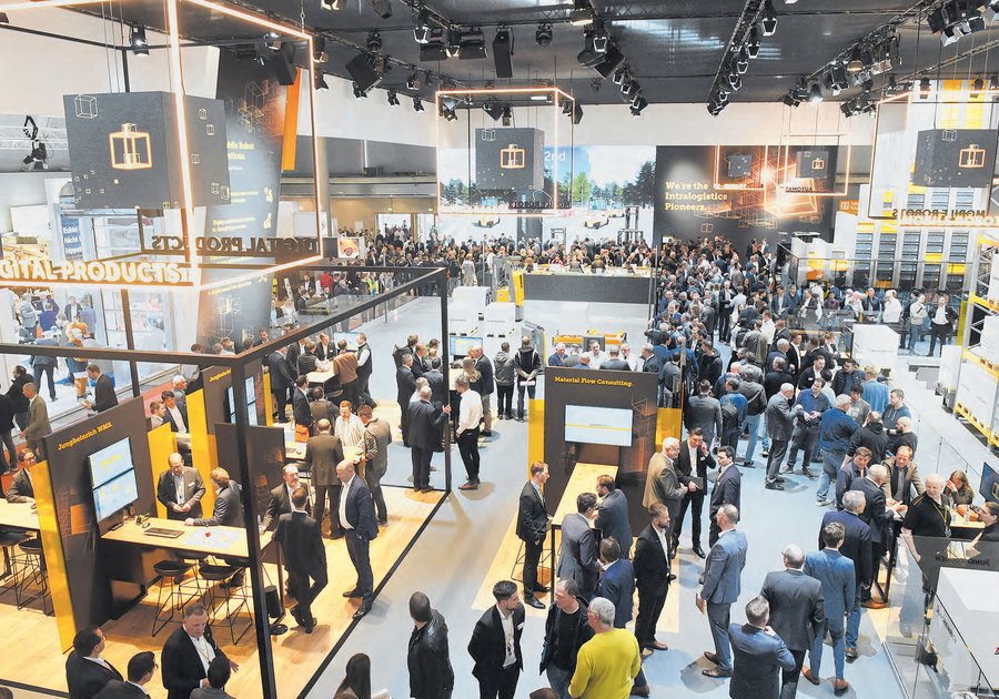 ABZ_News's tweet image. Auf der #LogiMAT 2024 präsentieren die internationalen Aussteller erstmals zahlreiche Neu- und Weiterentwicklungen für effiziente #Intralogistik. Bereits im Vorfeld der Messe wurden rund 100 Premieren und Neuvorstellungen angekündigt. ow.ly/hbaM50QUa5x