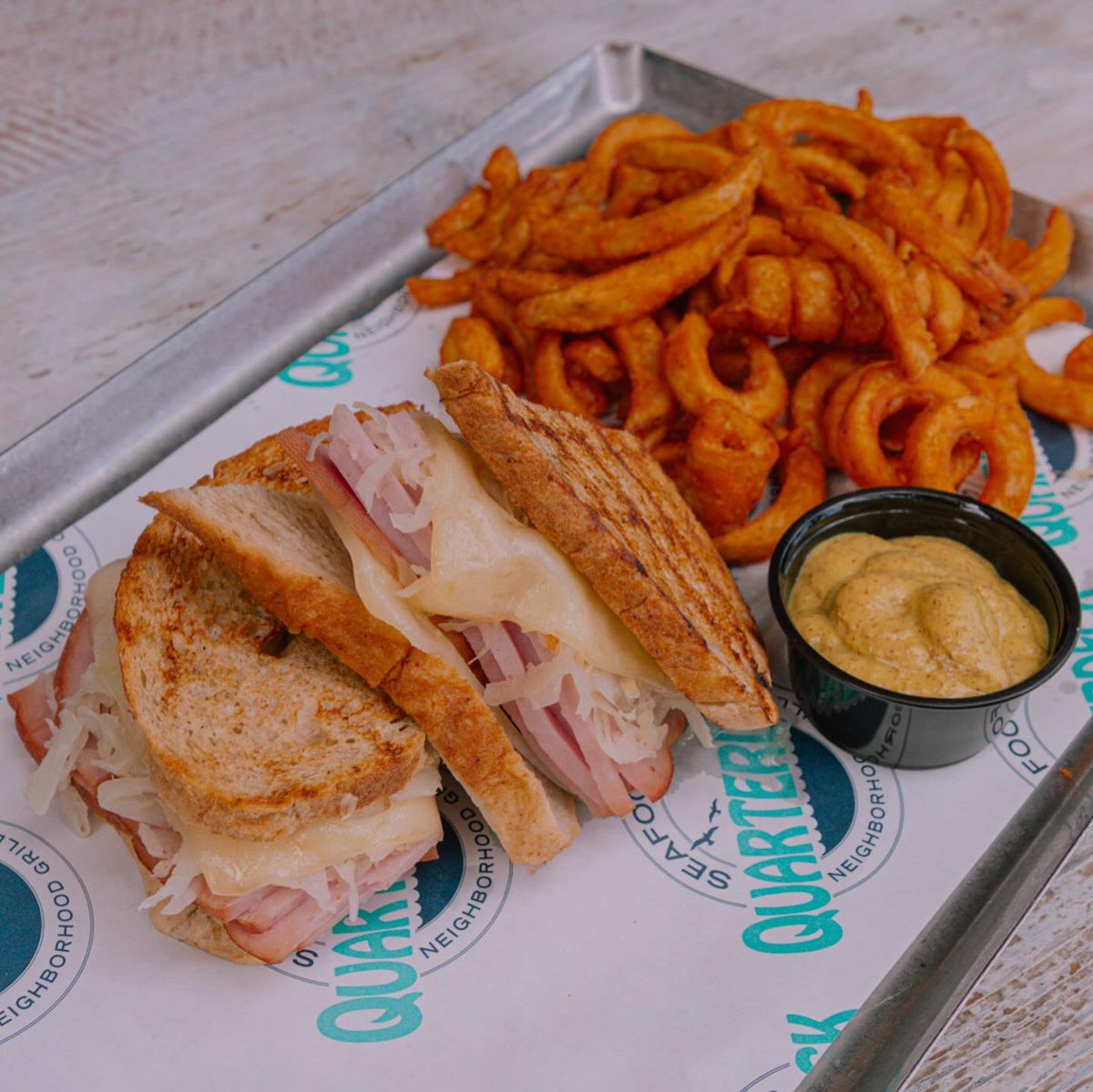 𝗦𝗧. 𝗣𝗔𝗧𝗥𝗜𝗖𝗞’𝗦 𝗗𝗔𝗬 @ 𝗤𝗨𝗔𝗥𝗧𝗘𝗥𝗗𝗘𝗖𝗞 🌈 🍀

𝗖𝗢𝗥𝗡𝗘𝗗 𝗕𝗘𝗘𝗙 𝗦𝗔𝗡𝗗𝗪𝗜𝗖𝗛 ($16)
𝗖𝗢𝗥𝗡𝗘𝗗 𝗕𝗘𝗘𝗙 𝗣𝗟𝗔𝗧𝗧𝗘𝗥 ($18)

𝗜𝗥𝗜𝗦𝗛 𝗦𝗟𝗔𝗠𝗠𝗘𝗥𝗦 ($8)
𝗚𝗥𝗘𝗘𝗡 𝗧𝗘𝗔 𝗦𝗛𝗢𝗧𝗦 ($7)
𝗚𝗨𝗜𝗡𝗡𝗘𝗦𝗦 𝗣𝗜𝗡𝗧𝗦 ($6)