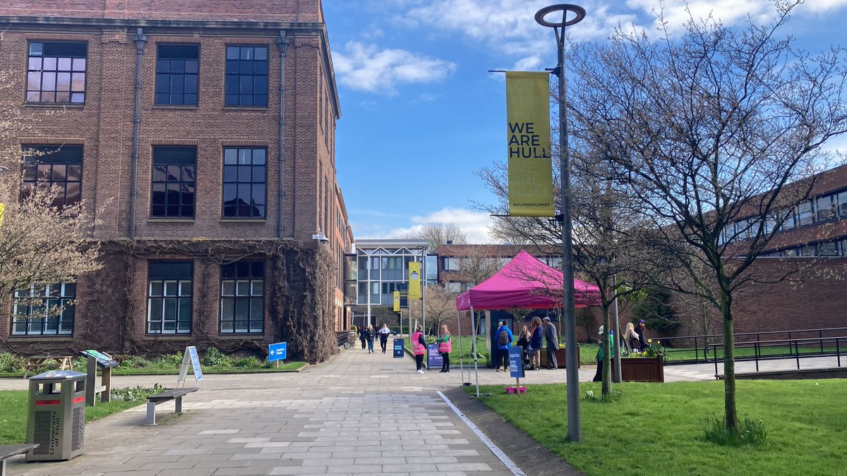 We are getting ready to welcoming our offer holder on campus today. It's a sunny day! @D__Marciniak Dr. Alice Rizzuti and Dr. Meron Wondemaghen will be hosting you today! We look forward to having you.