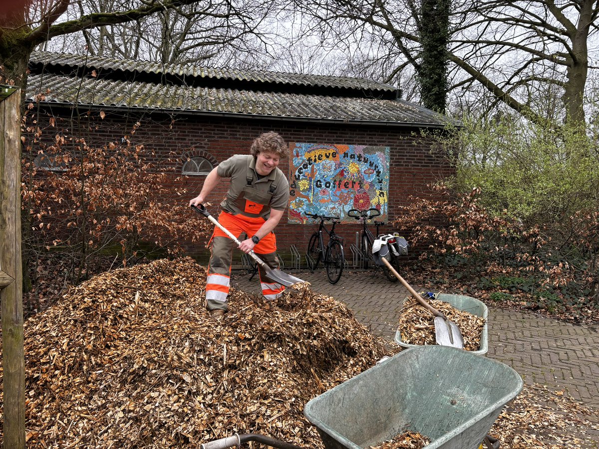 Tobias van Elferen tweet media