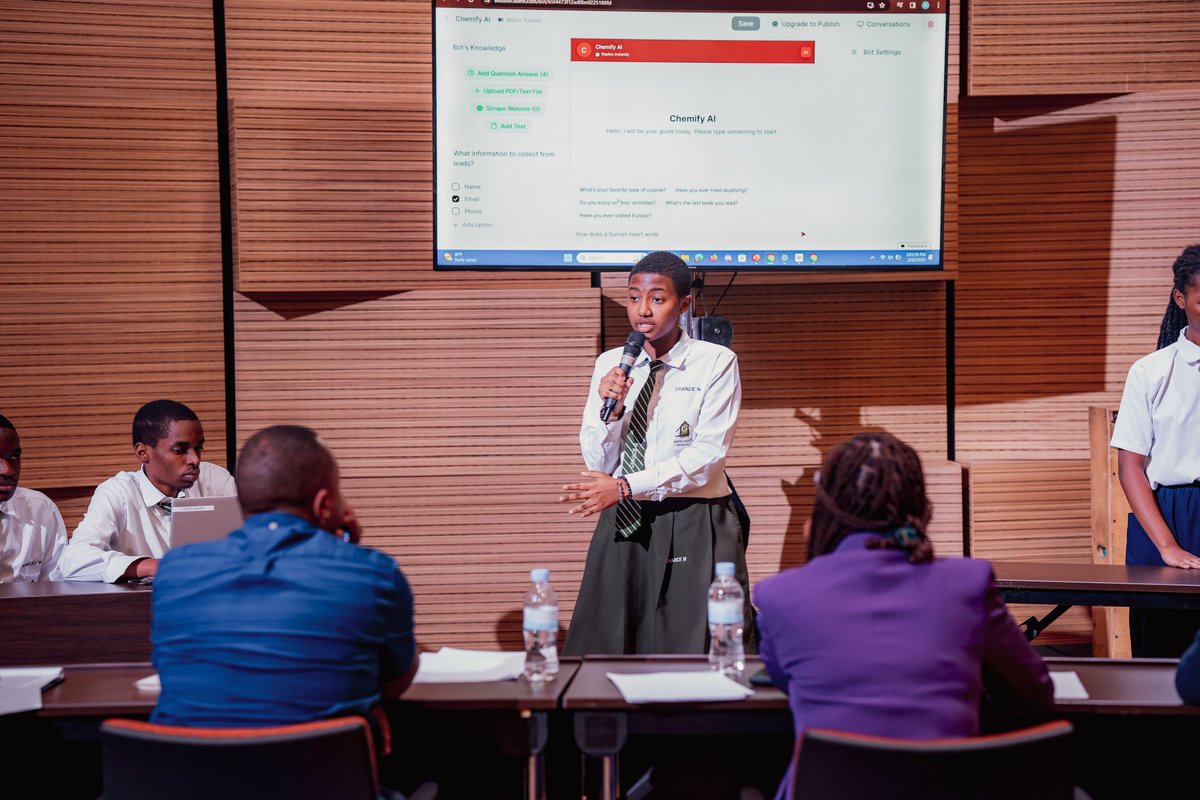 HangaHubs's tweet image. Live demos in action at the #AIHackathon
Stay tuned for an exciting finale🏆✨