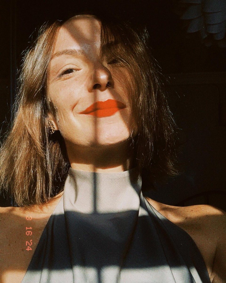 bern__'s tweet image. very long hair for the first time