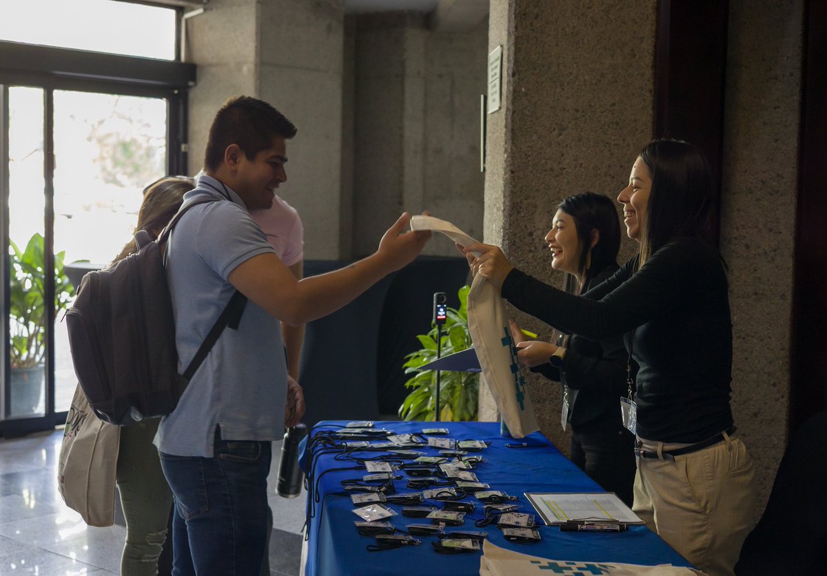 mascr2023's tweet photo. El día de hoy arrancamos fin de semana presencial del Programa de formación para Liderazgos Municipales Electos 2024. 🚀 
Nos emociona tener participación de 33 Gobiernos Locales de más de 20 Partidos Políticos distintos dentro y fuera de la GAM 🇨🇷 https://t.co/iAZBfUJLV2
