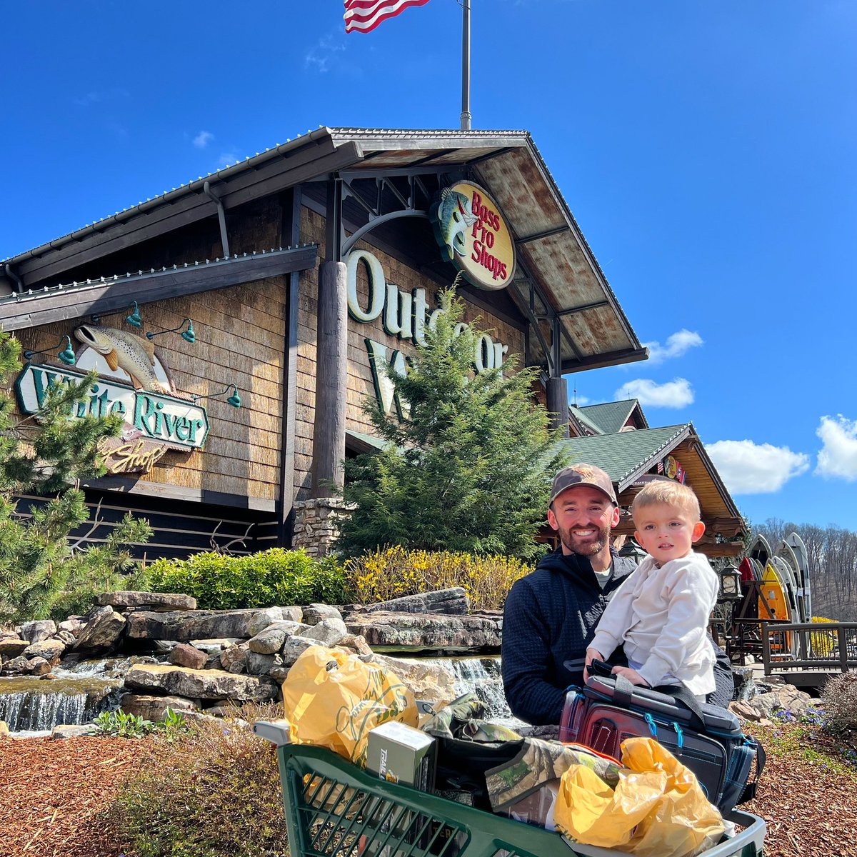 Turkey season and spring fishing season are on the way. Ace and I are ready to go 🎣 🦃 #BassProShops #SpringFishingClassic