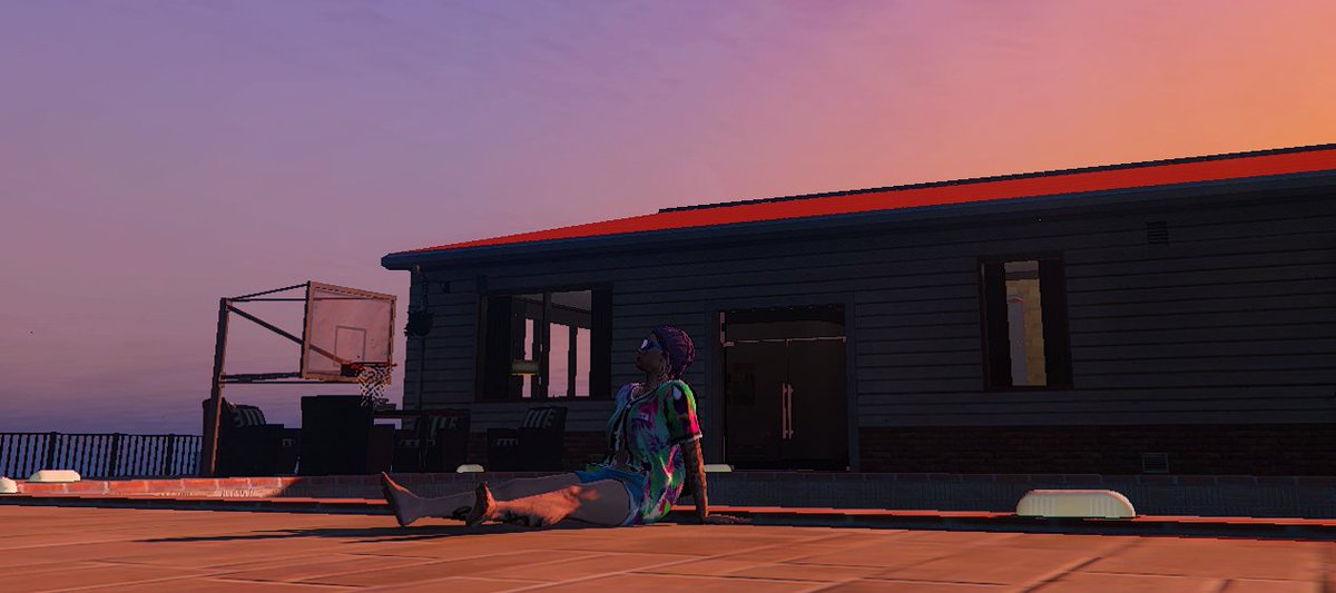 errorAlinaaa's tweet image. Was macht die Security in der Nudelfabrik? Die Pasta auf 🥴
⬇️⬇️
twitch.tv/erroralinaaa