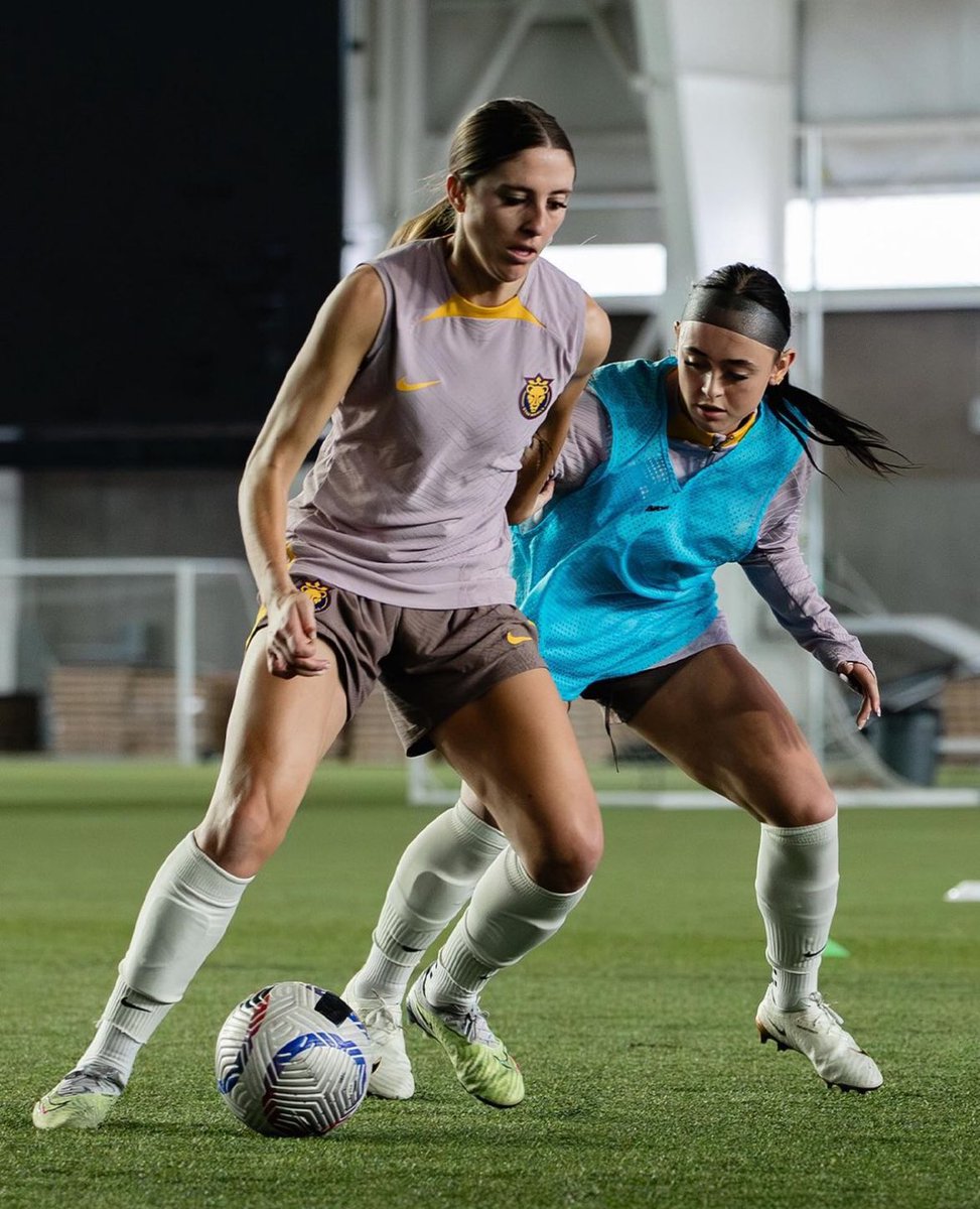 Good luck to @JessicaBerman1 and the @NWSL ahead of another great season! Excited to see things kick off in a brand new stadium for women’s soccer in Kansas City and the return of @UtahRoyalsFC!