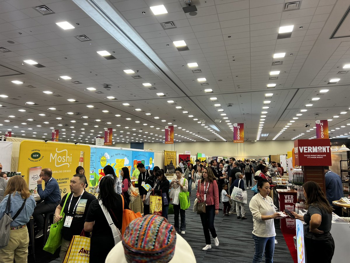 🧵This year's @expowest was a hit! The curation and lineup were incredible, showcasing a variety of new categories and brands that made a big splash.