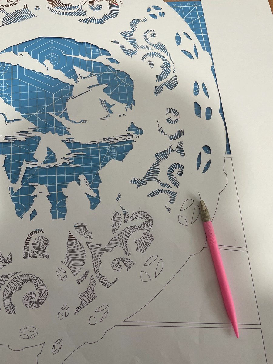 My friends and I crafted a paper cutting. We made some adjustments to the original logo and added elements for easier engraving. Although we encountered a few hiccups during the process, fortunately, we are nearing completion!🥳
<a href="/SeaOfThieves/">Sea of Thieves</a> #SeaOfThieves #BeMorePirate #art