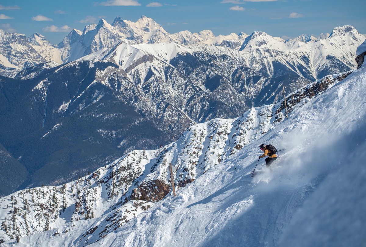 Sunny steeps 🌞 spring skiing is here!