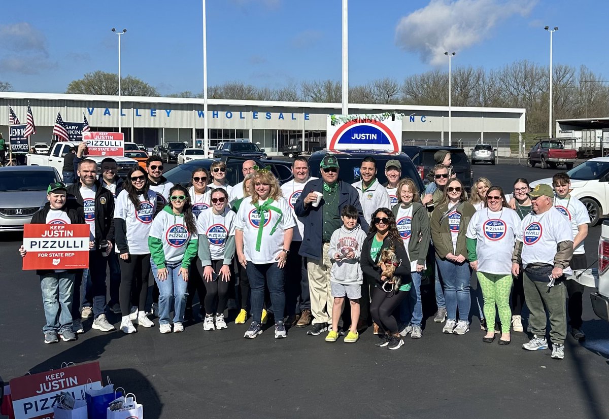 Team Justin Pizzulli is out in FULL FORCE today! 🇺🇸 💪