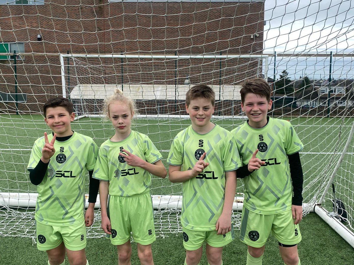 In a crazy game the U11s travelled to Southampton in the league going 3-0 up before winning 6-5! Goals from Rocky (2), Will (2), Max and Charlie who was also POM Well done boys! @AShotSchoolsFA