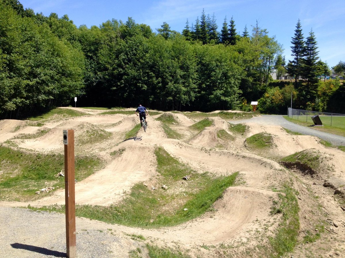 SookeCa's tweet photo. The #Sooke Bike Park at SEAPARC is OPEN for the season!
All ages welcome. Get outside and ride today in the βοΈ!
π· SEAPARC/Facebook
#WildByNature #ExploreSooke https://t.co/WDhlZYG7uf