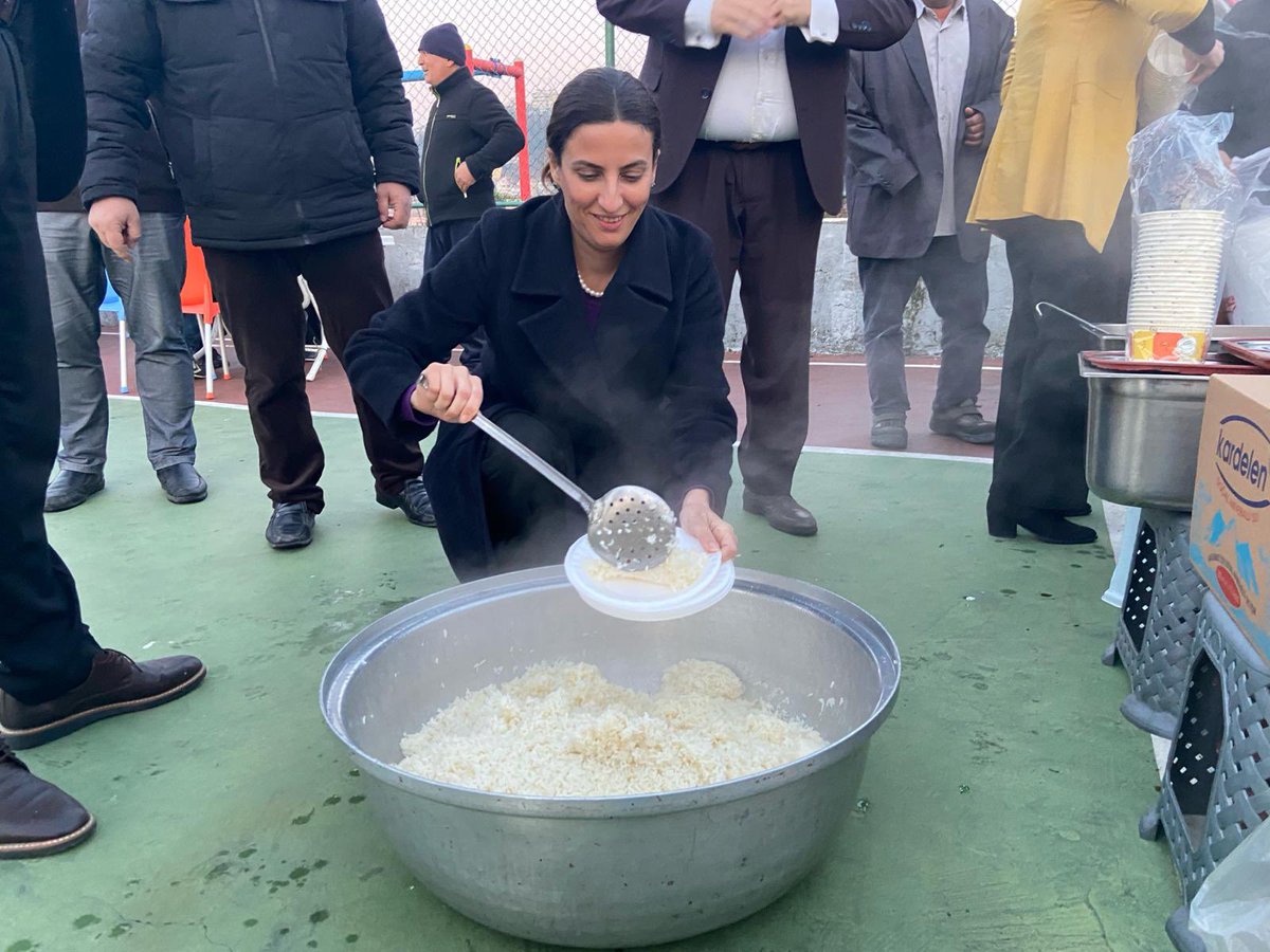 RizvanogluEvrim's tweet photo. Sofralarımızdan iftar bereketi eksik olmasın.

Zonguldak Belediye Başkan Adayımız Sayın Fatih Keleş tarafından düzenlenen iftar programına katılım sağlayarak vatandaşlarımızla bir araya geldik.

Düzenlediği programla birlik ve beraberliğimizin güçlenmesine katkı sunan @AvFhkeles ‘e çok teşekkür ediyorum.