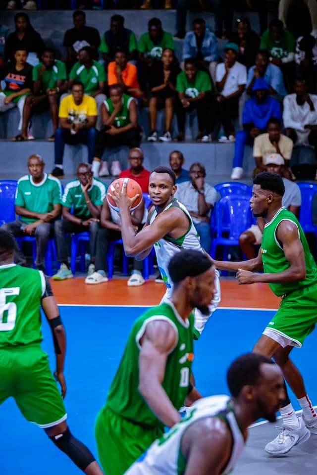 BbcEspoir's tweet photo. #RBL24 Men’s D1- Day 16: @Kepler_Sports beaten by @BbcEspoir on 80-88 points. @CityofKigali 💪
📷 @ferwabaRW https://t.co/HH5ZC5fapf