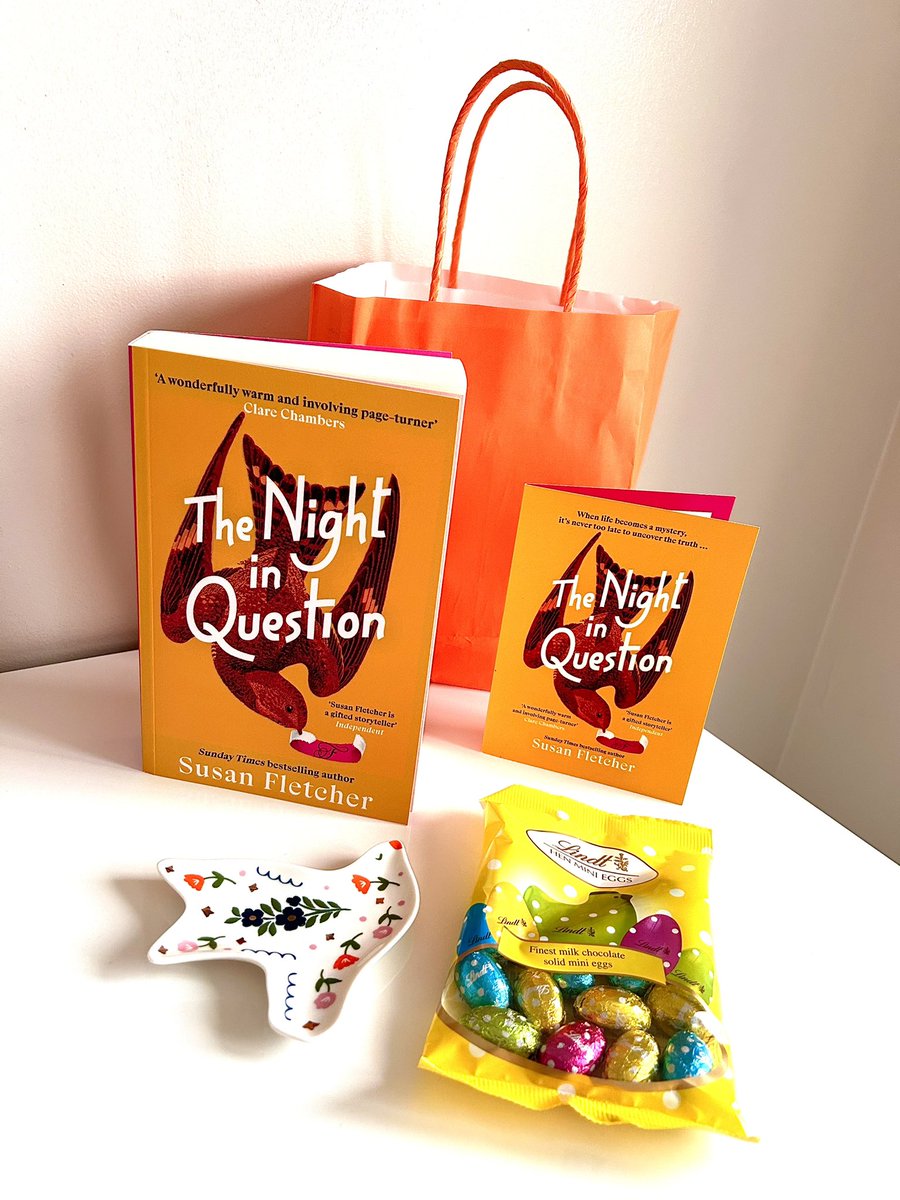 How stunning is #TheNightInQuestion by @sfletcherauthor @TransworldBooks @Bantampub 
This was my little goodie bag from the book launch in York last Tuesday. 
Loving Florrie already 💜📚