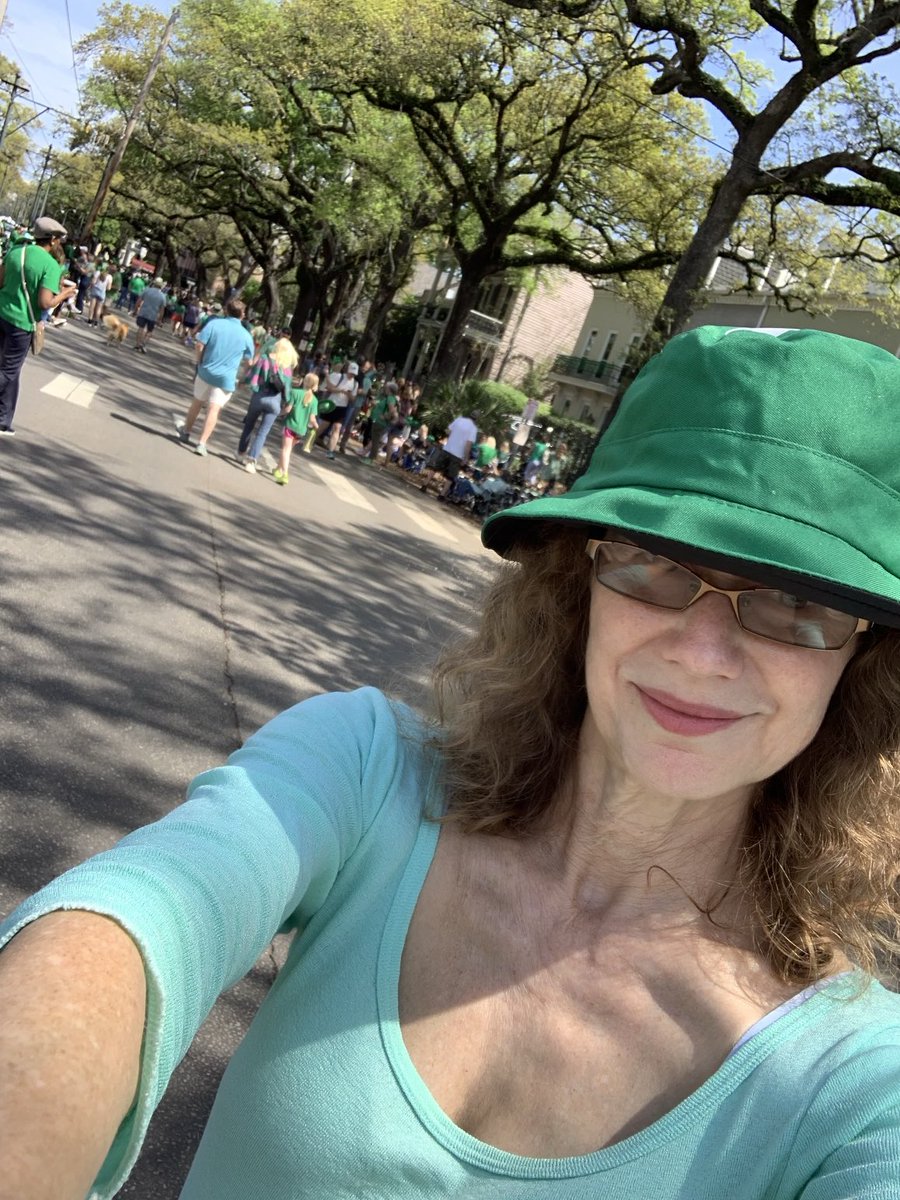 Ready for the parade! #NewOrleans #neworleansculture #neworleanslouisiana #neworleanslife #neworleansstyle #neworleansevents #stpatricks #stpatricksday #stpatricksparade