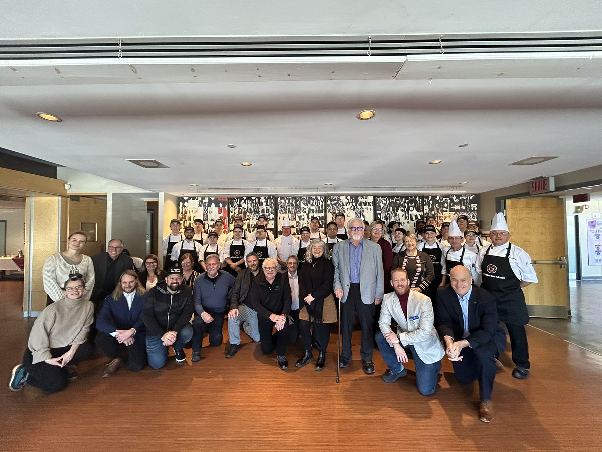 Mon conseiller politique, Michel Kieffer me représentait récemment à l’École hôtelière des Laurentides pour souligner le lancement de la 21e édition des Cuisines Solidaires. 

En 2024, plus de 30 écoles, 800 étudiants et professeurs participeront à l’activité au Québec.