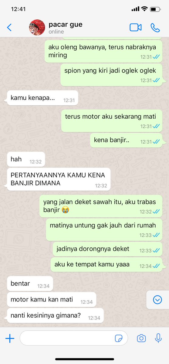 lickspittled's tweet photo. #kidzo montir bf, motornya rusak mulu bf https://t.co/oBSbscpde7