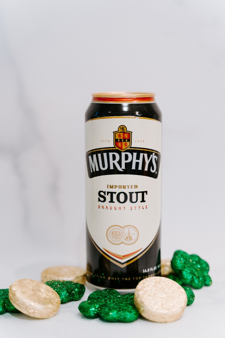 Kick off St. Patty's Day Weekend with the luck of the Irish 🍀 and enjoy the dark and traditional Murphy's Irish Stout! 

#rebelstout #murphsirishstout #irishstout #stpattys #greenbeer