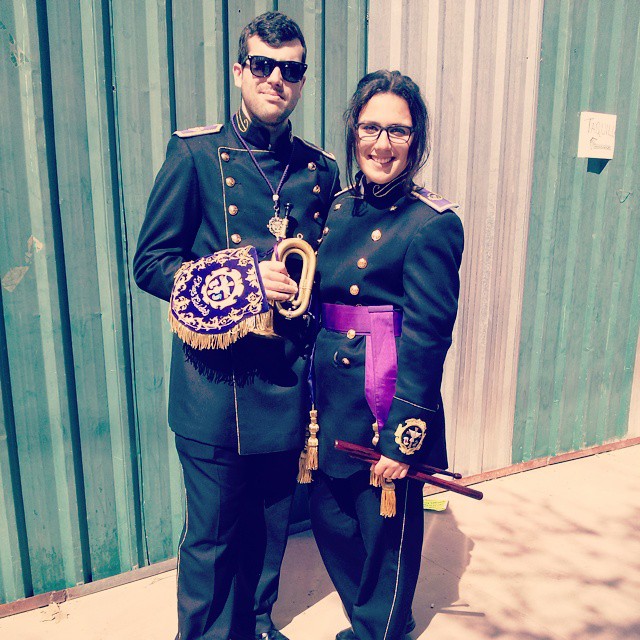 🤵🏻👰🏻‍♂️ Compartiendo horas de ensayo, <a href="/jaimemiguel94/">jaime miguel castro</a>  y #AnaBelén conocieron el amor al amparo de nuestro escudo.

💒 Esta tarde lo formalizarán ante Dios en un lugar que nos ha hecho soñar muchas veces con la llegada de un nuevo Sábado de Pasión.

¡Qué seáis muy felices! 👏🏻