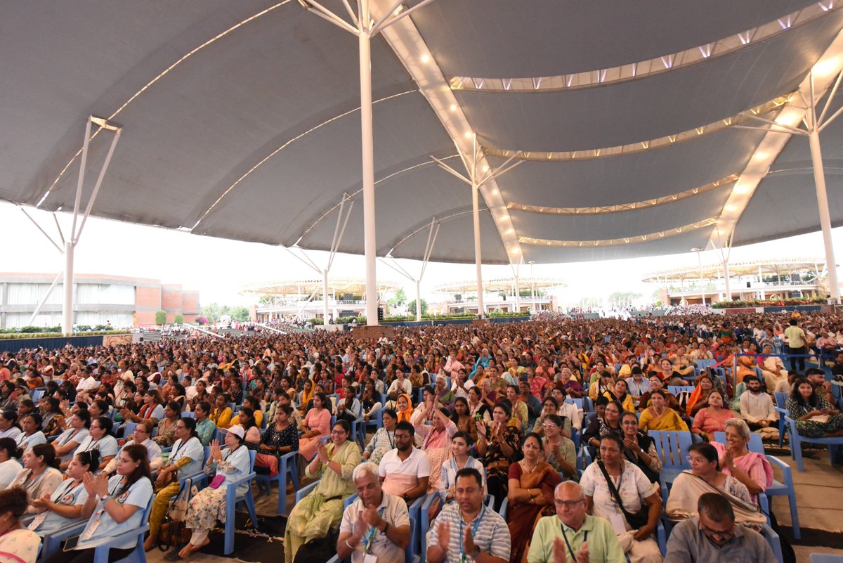 Hon'ble Vice-President, Shri Jagdeep Dhankhar delivered the valedictory address at the 'Global Spirituality Mahotsav' at Kanha Shanti Vanam in Hyderabad today. @MinOfCultureGoI @heartfulness @kanhashantivan #GlobalSpiritualityMahotsav