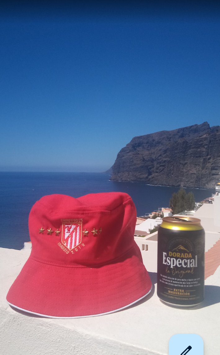 Well I've had worse Saturday afternoons 😎😎
#tenerife #losgigantes