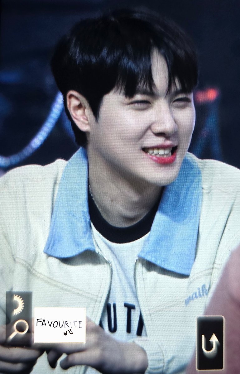 favouriteDH's tweet photo. 240316 김동한

🐶🫶🏻🫶🏻

#김동한 #동한 #니꺼내꺼 #KIMDONGHAN #DONGHAN #WEi #위아이 https://t.co/RE2M8JTath