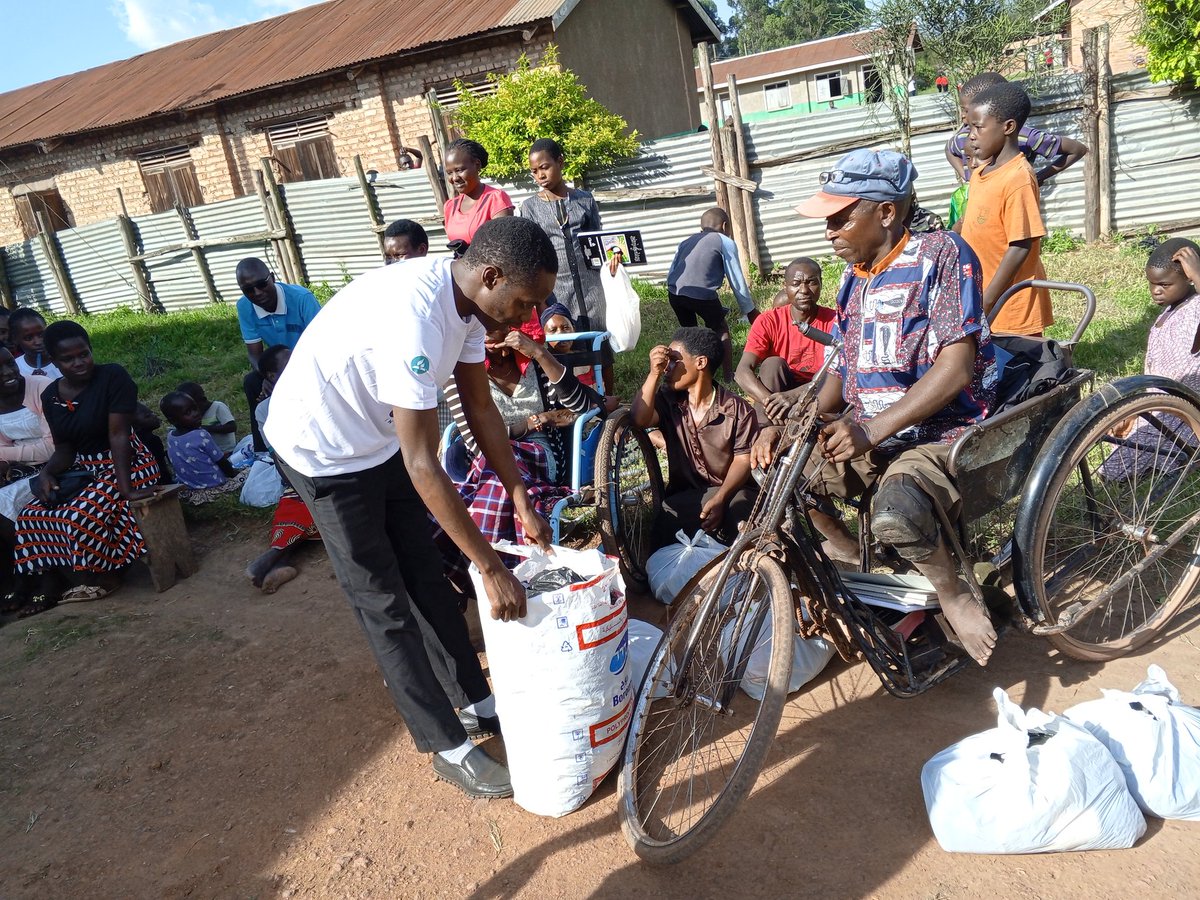 KABSDA_Chapel's tweet photo. We have reached out to the home of PWDs near Kabale University as we end the global youth day. We are delighted and grateful to God for enabling us to reach out to these beautiful children of God. #GYD2024 🤍 https://t.co/dZY1BHs7B1