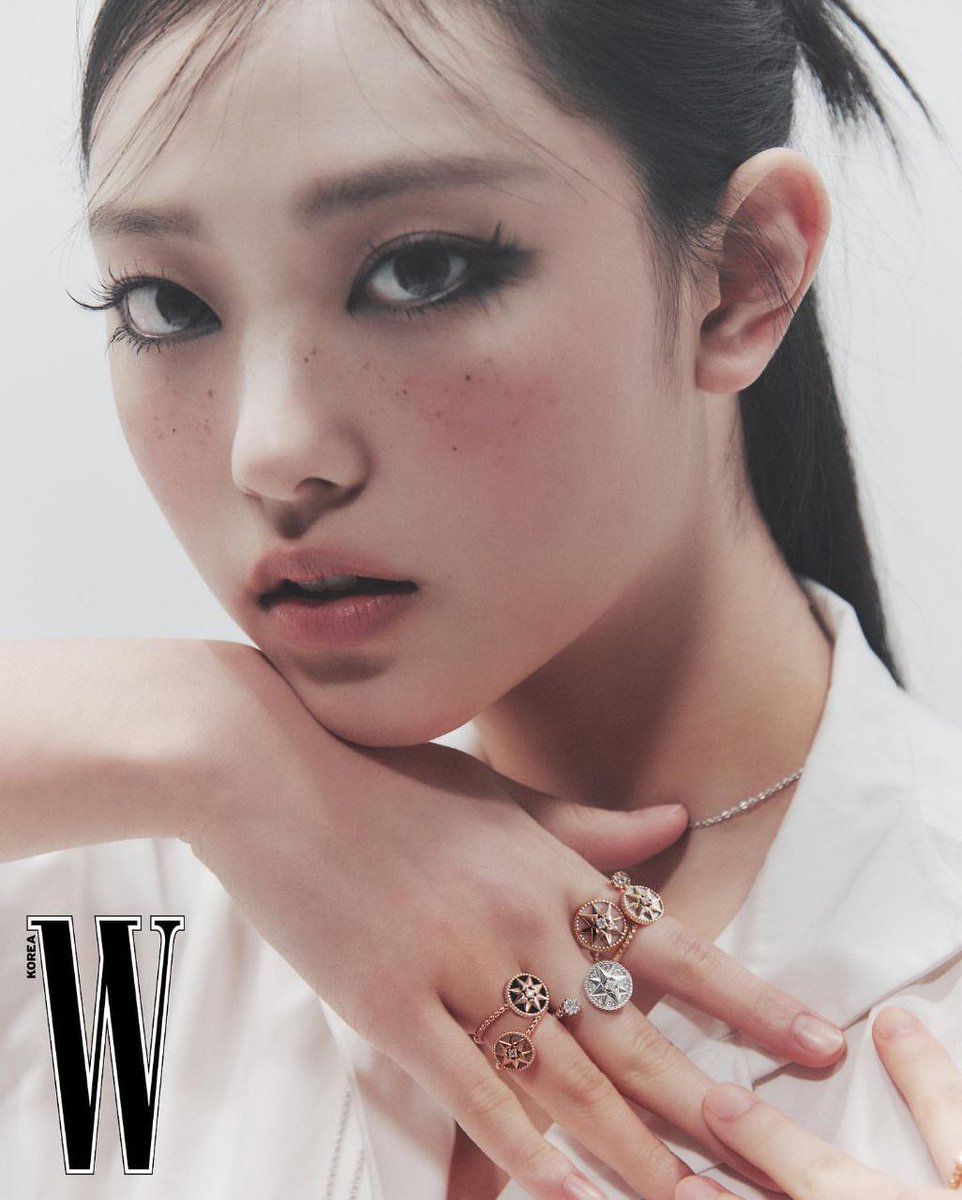 aurora_entt's tweet photo. ㅤㅤ                   
                       ﹫𝓴𝖺𝗇𝗀 𝗁𝖺𝖾𝗋𝗂𝗇 ৎ  𝗱𝗂𝗈𝗋 
                   —— .  🦋 ʼ 𐙚  ݁ 𝓯𝗈𝗋 𝘄 𝗸𝗼𝗿𝗲𝗮
ㅤㅤ https://t.co/R98lo0Qfsy