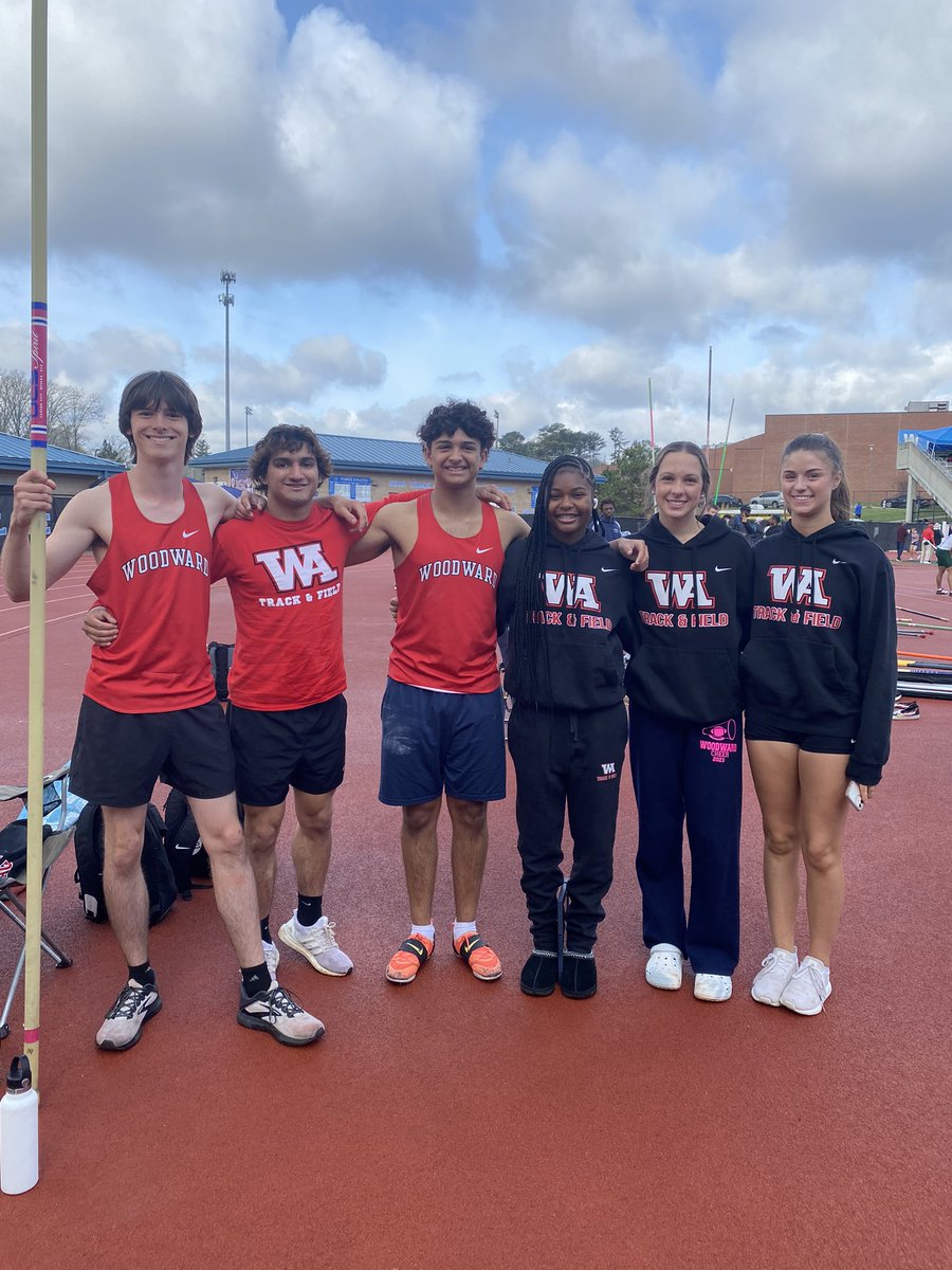 Tad Sahara tweet media