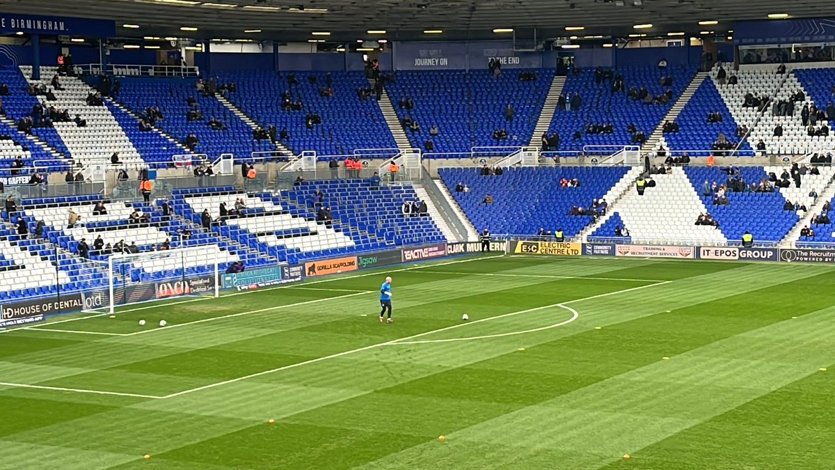 Three changes for @bcfc at home to Watford - Drameh for the injured Marc Roberts, Sunjic for Dozzell, Bacuna for Pritchard who is not fit enough to be involved. Hogan is added to the bench. Feels like a massive day in the season.