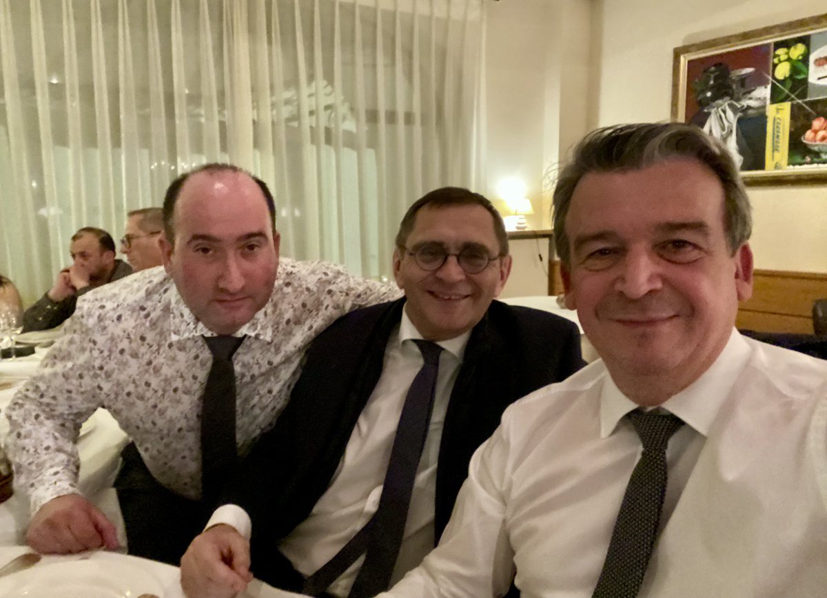 Formidable AG de la FFB Lozère à #Mende (48) Salle pleine ! 🙏Accueil exceptionnel du Pdt Sébastien Mourgues, de ses adhérents et collaborateurs ! Échanges toujours précis et efficaces avec M le Député <a href="/morelalhuissier/">Pierre Morel A L’Huissier</a> en présence de M le <a href="/Prefet_48/">Préfet de la Lozère</a> Philippe Castanet. #Logement