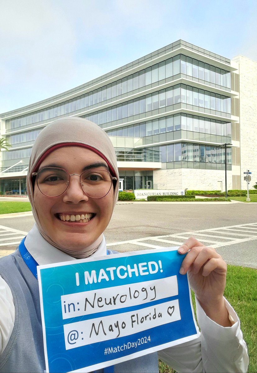 Super, super EXCITED I am staying at #MayoClinicFlorida (HOME ❤) for my training in #Neurology 

Beyond grateful for everyone who supported me through the journey 💫
Great things are coming up @MayoFL_NeuroRes 

#Match2024 #NeurologyProud