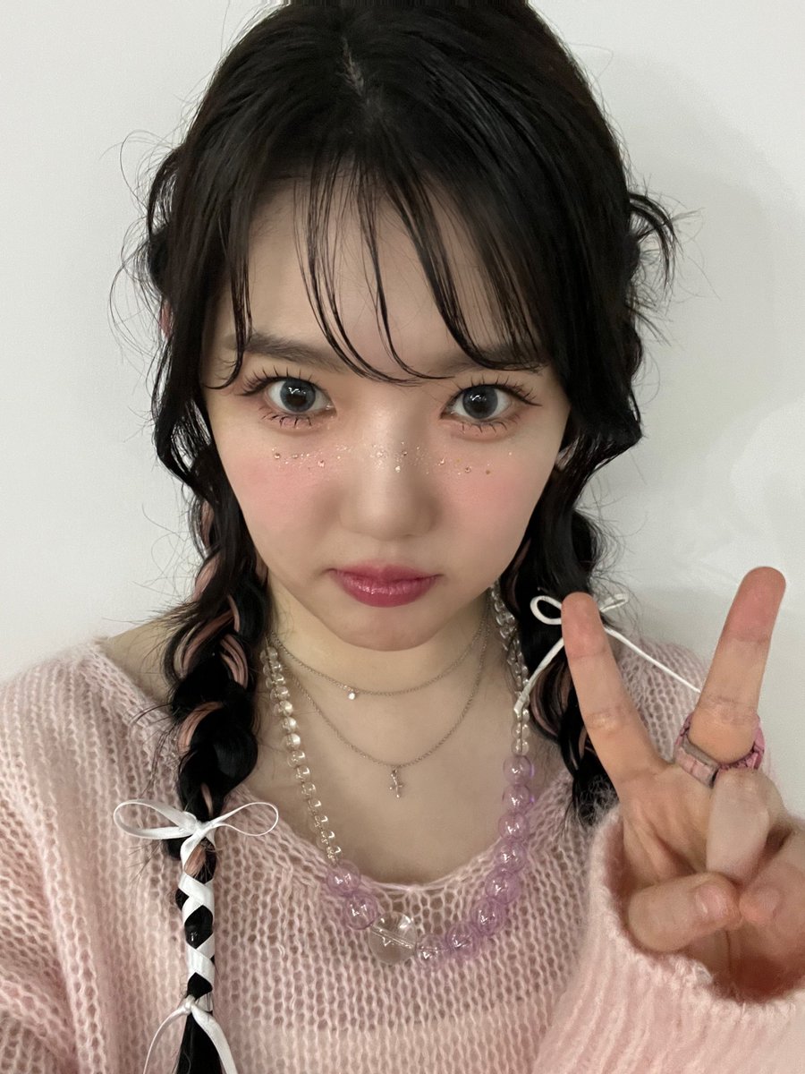 YERIN_OFFICIAL_'s tweet image. [📸] 

우린이와 함께 하는 시간은 언제나 행복해요🥰
항상 함께해 줘서 고마워요💕 모두 옌나잇🌙

#예린 #YERIN
#WOORIN_I