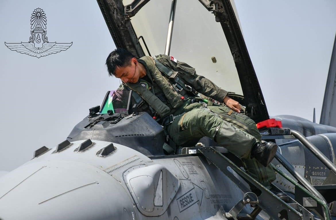 Another interesting find from earlier this week. One of the V-upgraded Singaporean F-16D+ models in Thailand for XCT 24. The most obvious external changes are the new WAC HUD - they previously had WAR HUDs - and the missing DASH III sensors which have been replaced by JHMCS MTUs.