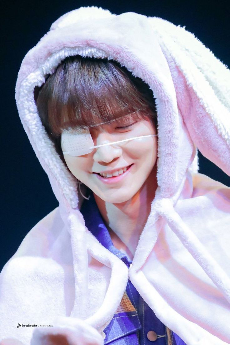 narci_s33's tweet photo. I hope that I will smile by truely happy someday. https://t.co/0Gx94D3EcP