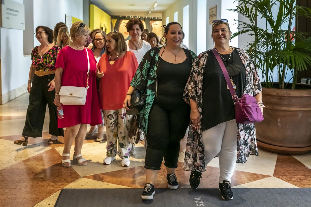 ¡Visitas a la colección!↪️Mes a mes, el público adulto que visita el museo tiene la oportunidad de profundizar en diferentes obras de la colección mediante su participación en nuestros recorridos temáticos. 🗒️Todos los martes | 12:00h | @MuseoThyssen ℹ️bit.ly/3SdA6aB