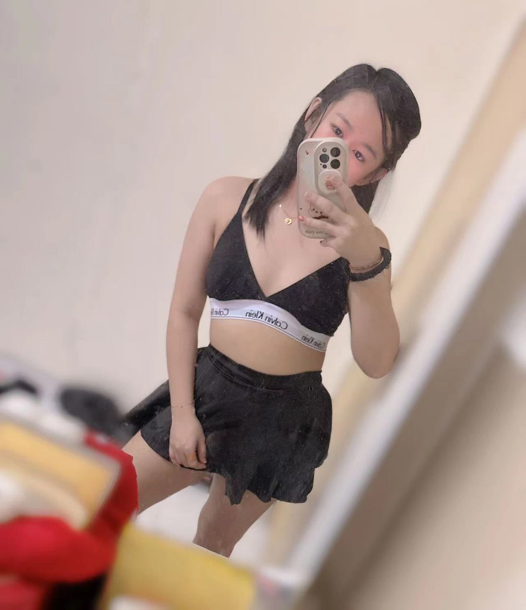 看老婆这么穿很有感觉😍