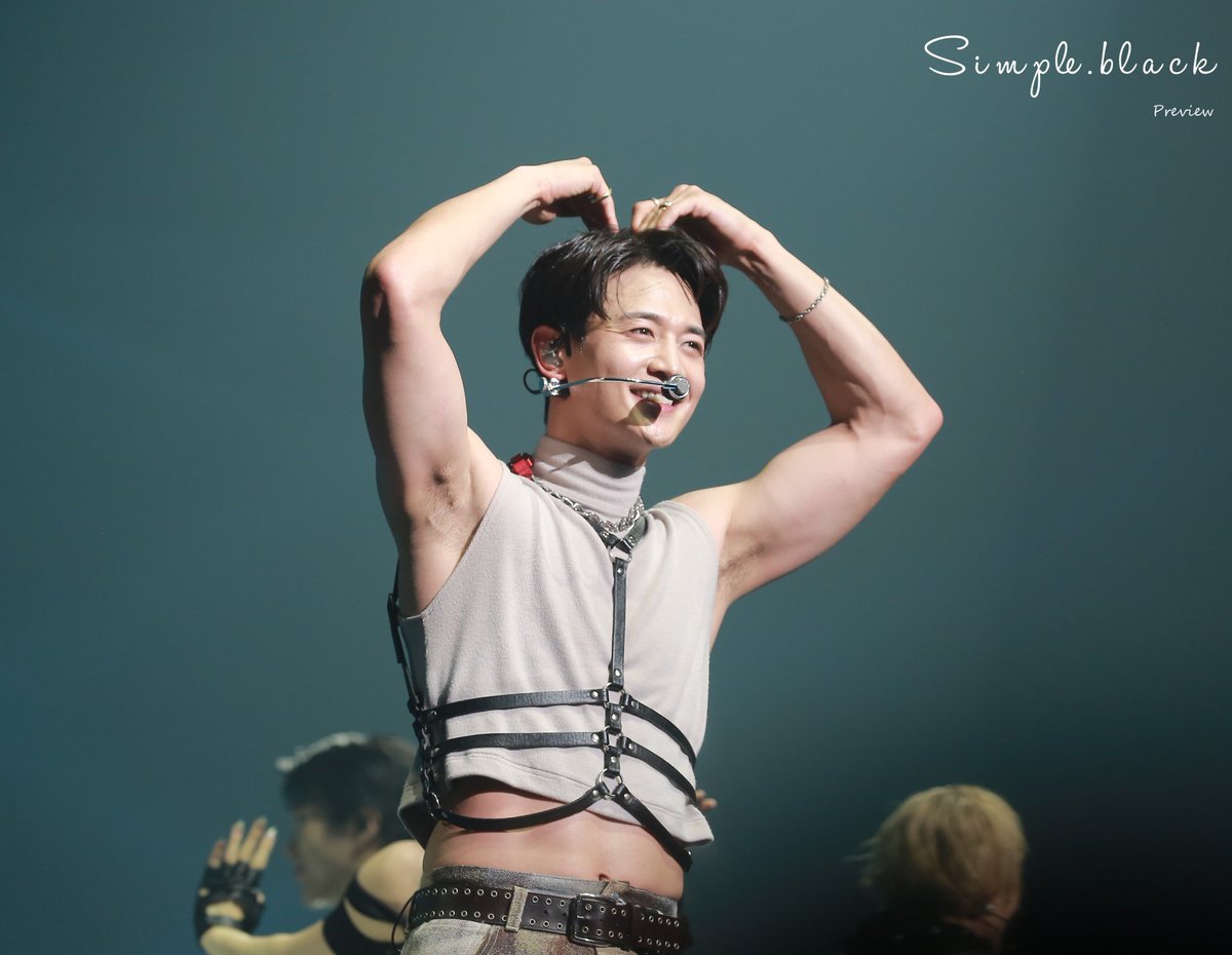 simpleblack1209's tweet photo. 240316  SW6 HK PREVIEW(2)

G-U-I-L-T-Y 
이건 범죄다

#민호 #샤이니 #MINHO #SHINee #ミンホ https://t.co/DgI06rAORS