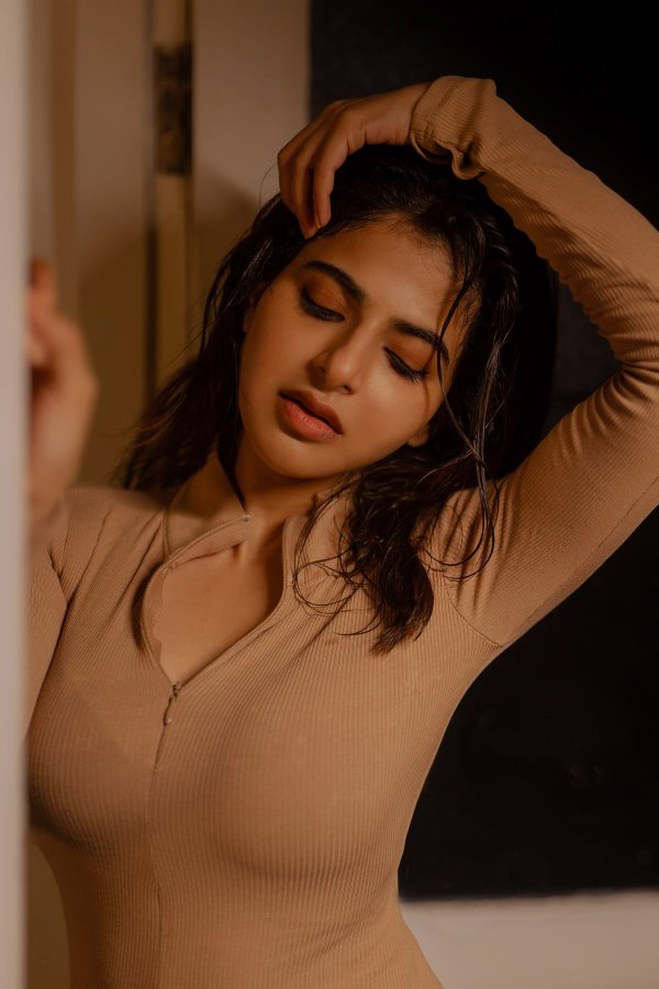 GIzKeTQbEAAfW4S?format=jpg&name=900x900