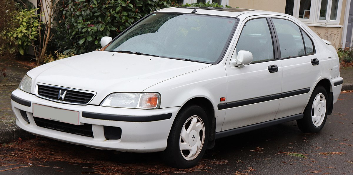 OrdinaryCarGeek's tweet photo. @BenHooperHants @autocar You're right, it really was a game changer. Before it was launched, cars looked like this: https://t.co/yaM3jAWG88
