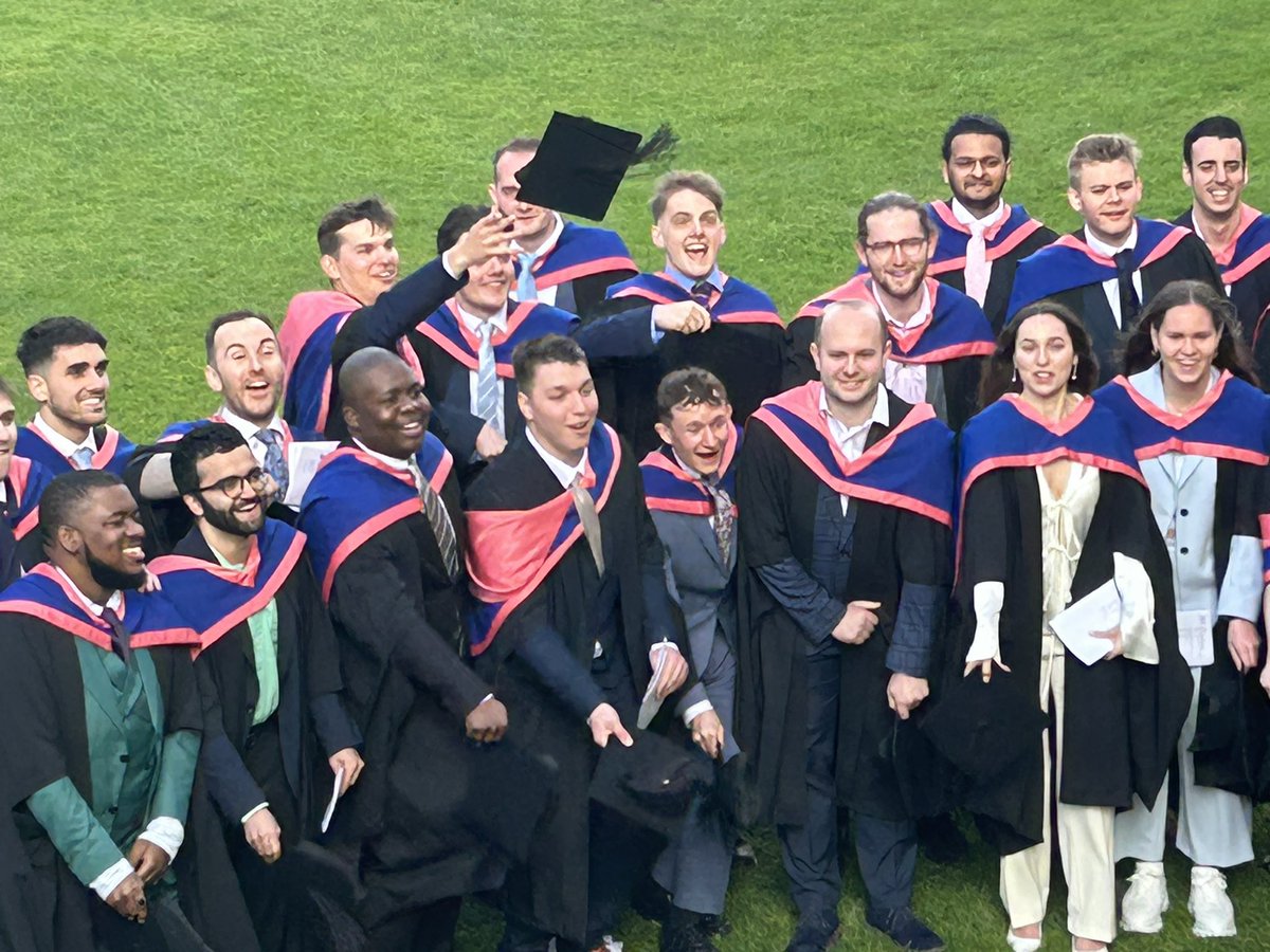 TDesborough's tweet image. Sports Journalism? Mastered. 👨🏼‍🎓
